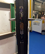 Cat's Eye door structure